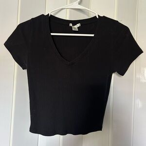 Black V-Neck Ribbed Crop Top